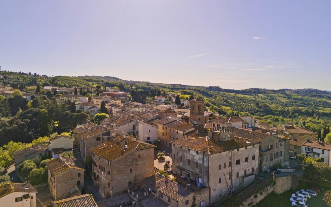 Vista dall'alto sul borgo di Gambassi Terme